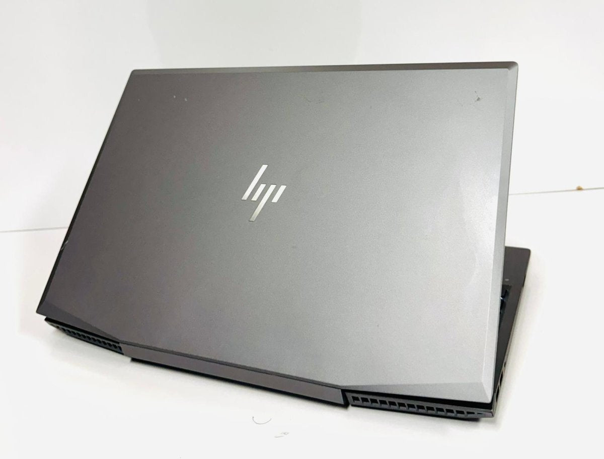 HP ZBook 15v G5 Xeon E-2176M 32GB RAM 256GB SSD Quadro P600 4GB Workstation image 2