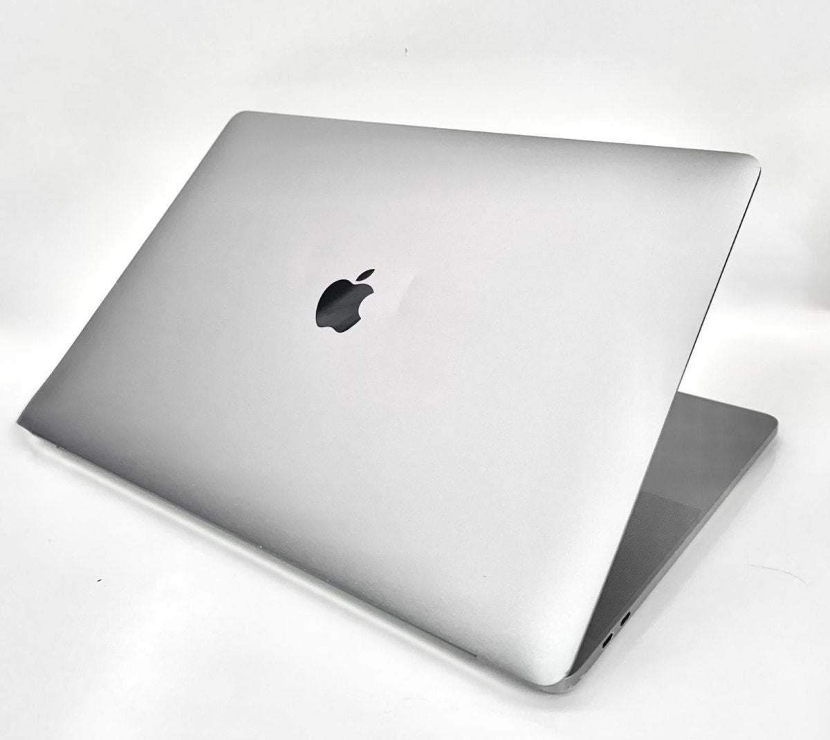 Apple MacBook Pro 2019 |  i7 | 16GB | 256GB | 15.4" Retina | Touchbar | B Grade image 3
