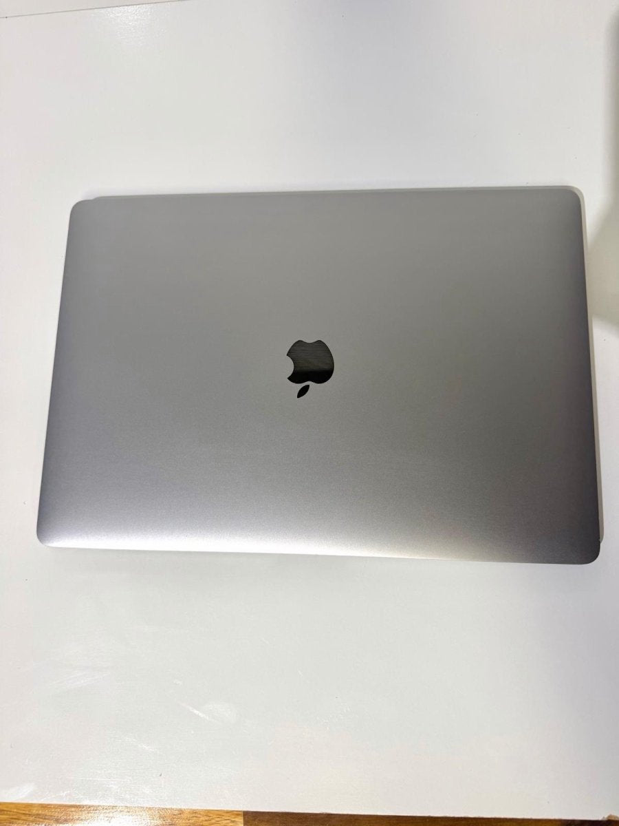 Apple MacBook Pro 15" 2019 i9 16GB RAM 1TB SSD AMD Radeon Pro 560X image 2