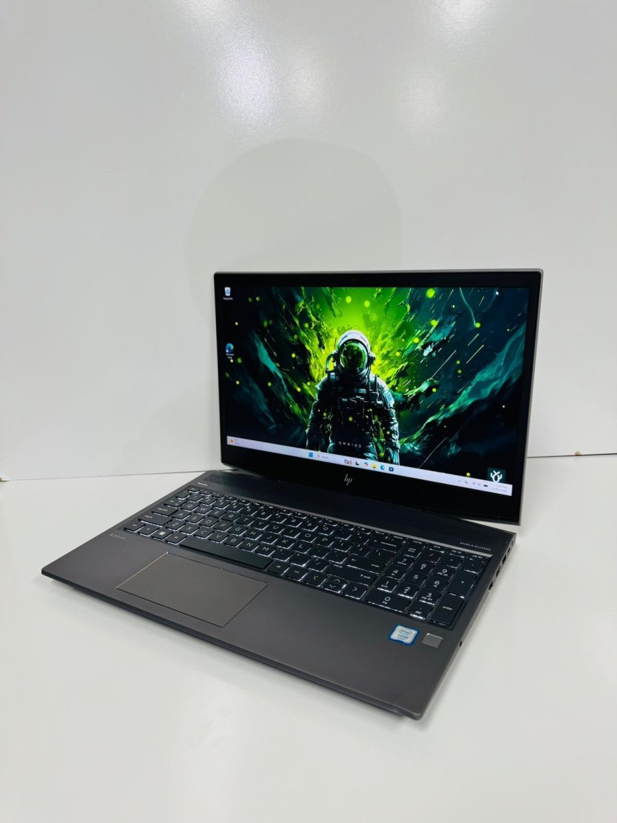 HP ZBook 15v G5 Xeon E-2176M 32GB RAM 512GB SSD Quadro P600 4GB Workstation image 3